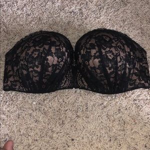 Victoria’s Secret  lace bombshell bra in 36C